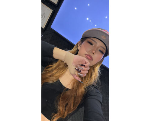 0D11C545-2173-437C-81F6-92A0FD966E2E