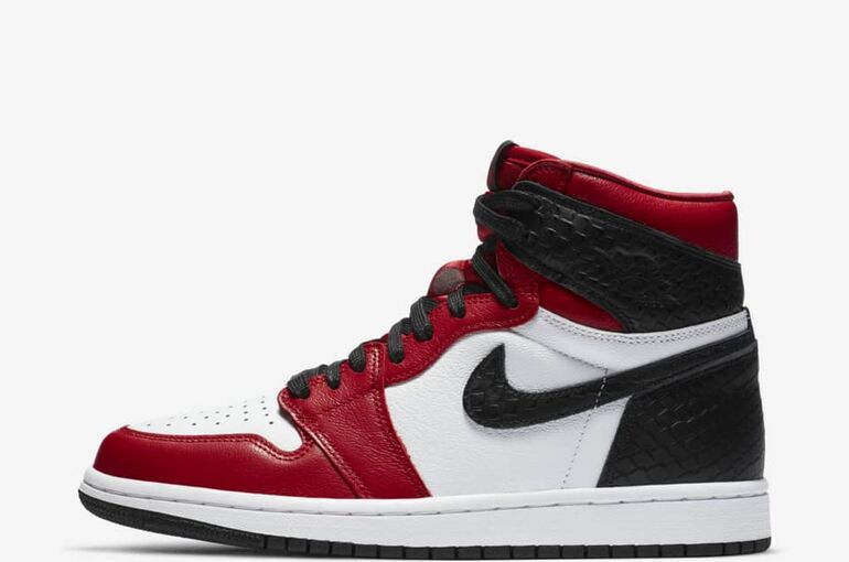 womens-air-jordan-1-high-og-satin-red